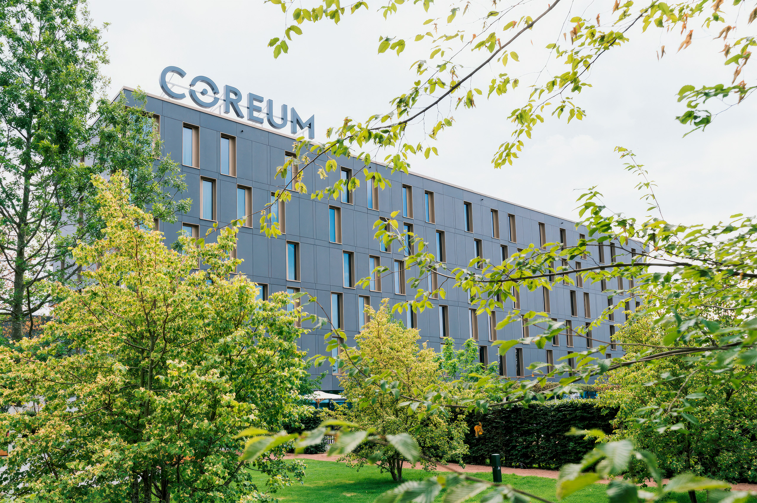atelier522-Coreum Hotel-Fassade Sommer